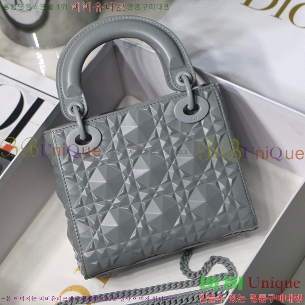 #��� ���̾Ƹ�� ���̹� M6003-702