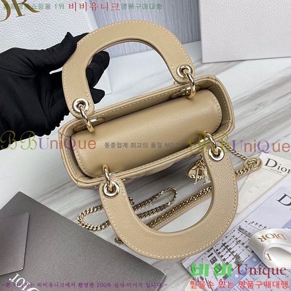 #��� ���̵�� �̴� ĳ��� 18800-1-44