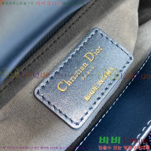 #��� ���̵�� �̴� M050566-301