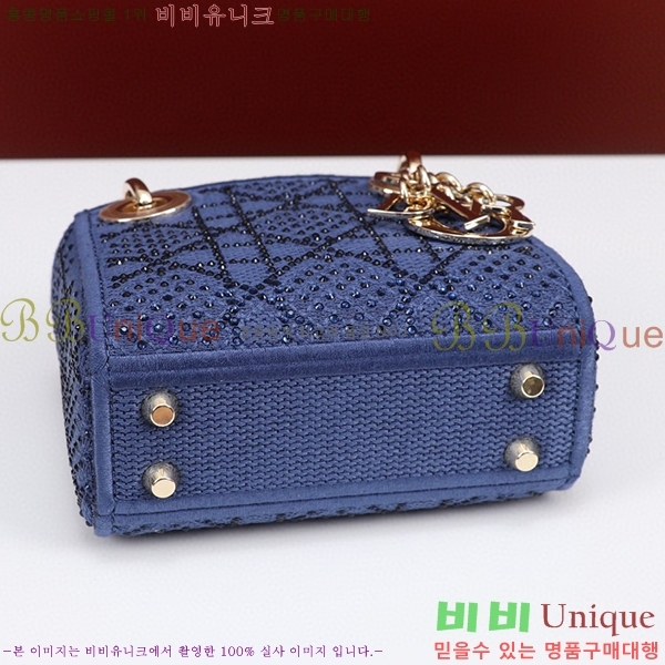 #��� ���̵�� ����ũ�� M085658-104