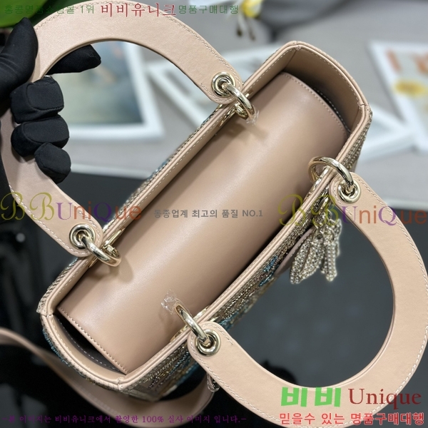 #��� ���̵�� �̵� M0565-700