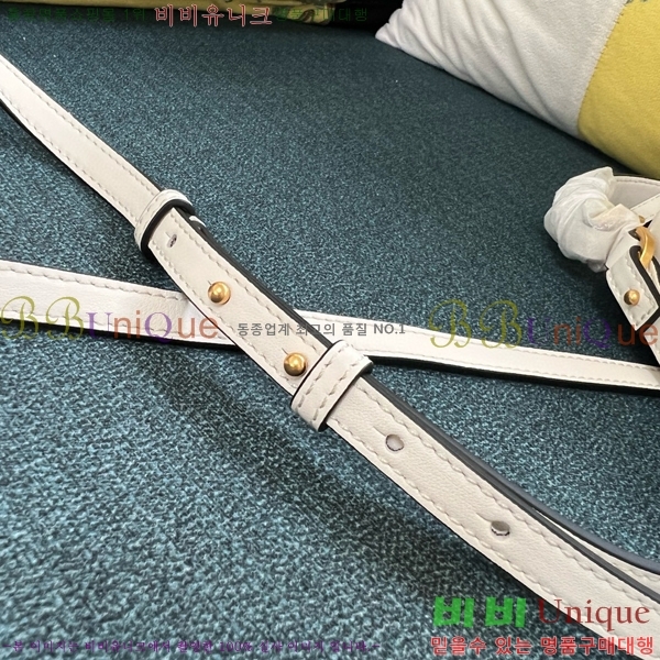 #�߷�Ƽ�� �ñ״�ó V�ΰ� ���� �̴� ũ�ν��� 4W2P0AC2-102