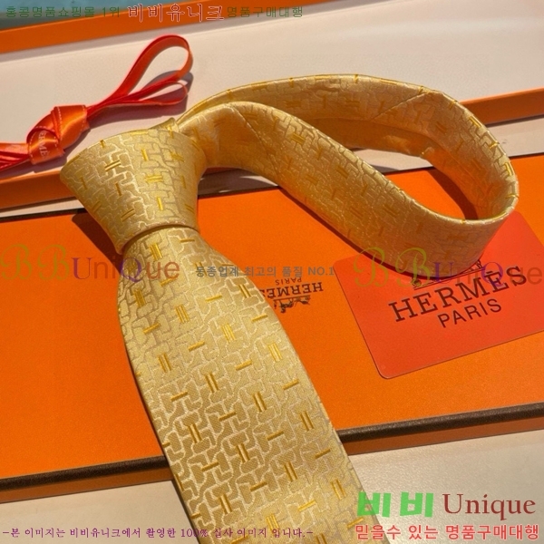 #�����޽� ��Ÿ�� HE555582-4