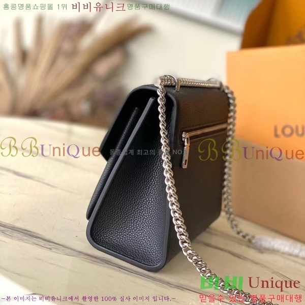 #���̺��� ���̶��� ü�ι� M51418-500