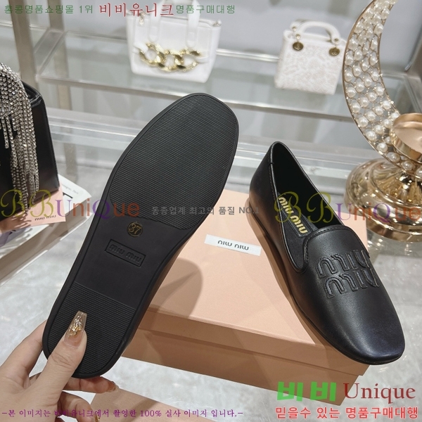 ���� �̿�̿� �÷����� 28M24713-3