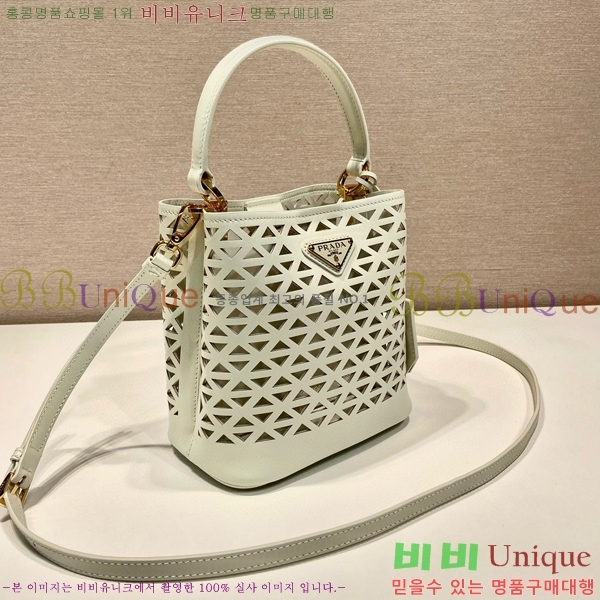 #����� �ƾƿ� ��Ƽ�� �̴� ũ�ν��� 1BA217-203