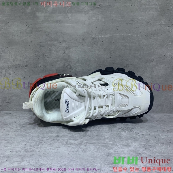 �߷��þư� Track 4.0 ����Ŀ�� 49BL2411-1443-12