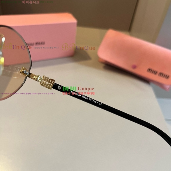 �̿�̿� ���۶� M2456583-1