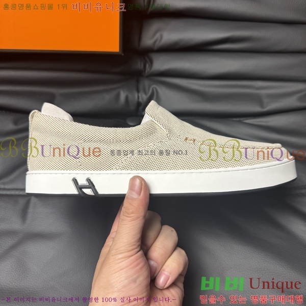 ���� �����޽� ������ HR59589-4