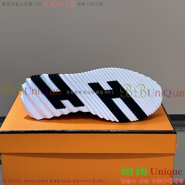 ���� �����޽� ����Ŀ�� HR599085-3