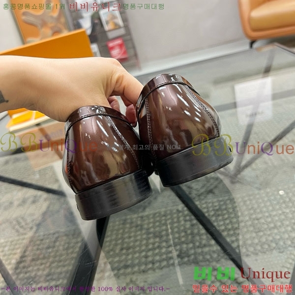  ̺  LR559062-1