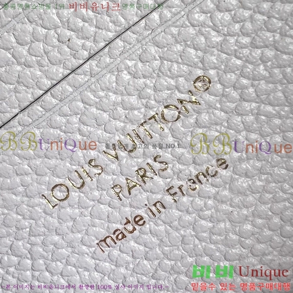 #̺   ü M82210-1
