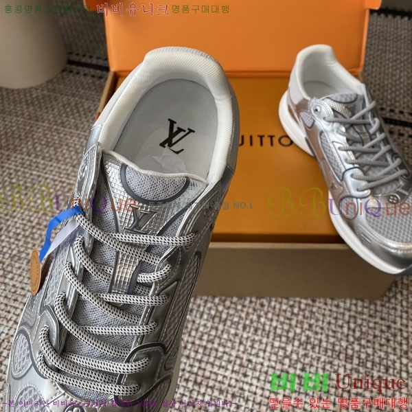  ̺ OLYMPIAĿ L759903-4