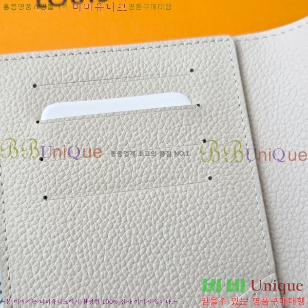 #���̺��� �н���Ʈ Ŀ�� M25917-101