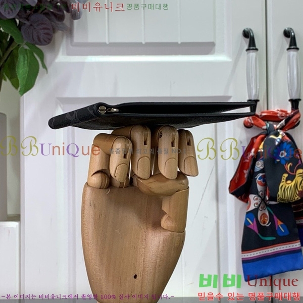 #���̺��� �Ӵ�Ŭ�� N61000-105