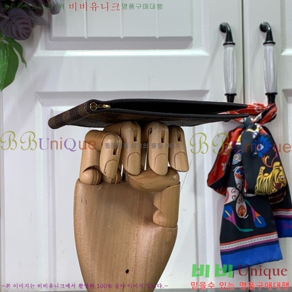 #���̺��� �Ӵ�Ŭ�� N61000-107