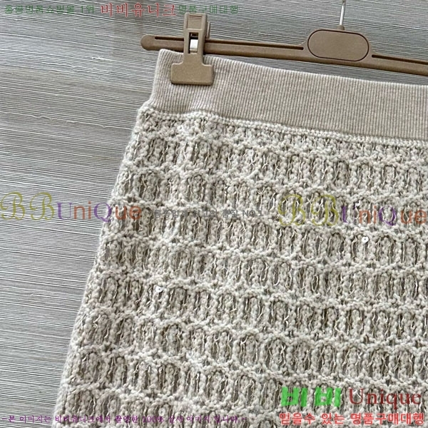 ���� ���ڷ� ��ġ�ڸ� ��ĿƮ BC2334011-6