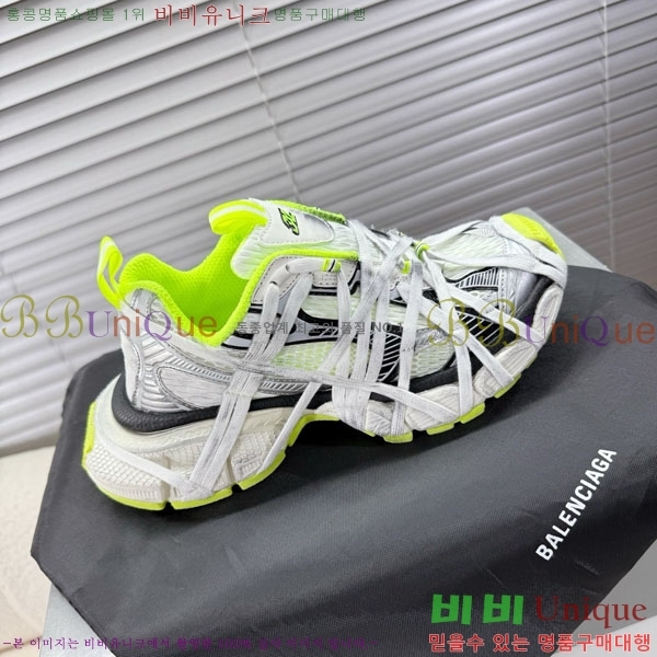 �߷��þư� 3XL Ʈ���̳� ����Ŀ�� BLA356602-13