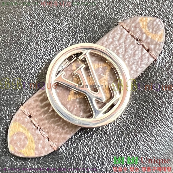 #���̺��� �ڽ���ƽ �Ŀ�ġ ȭ��ǰ �Ŀ�ġ M15205-101