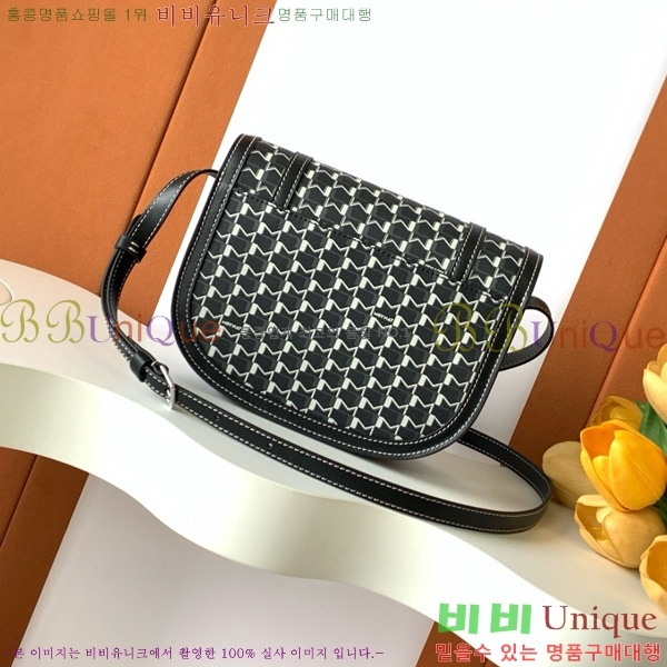 #���̳� ���̽��� M8021-107