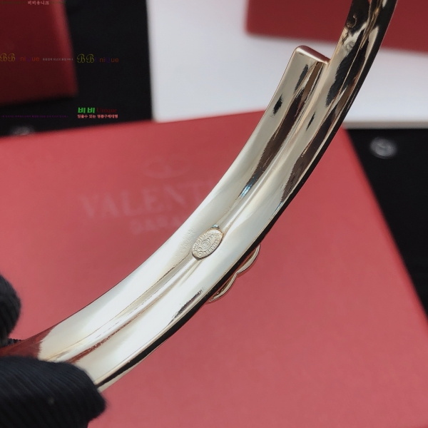 ���� ��* ���� CH6230758-6