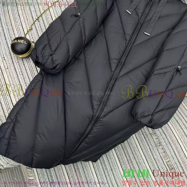 ���� ��**�� �ٿ� �е� MAXM2120544-10