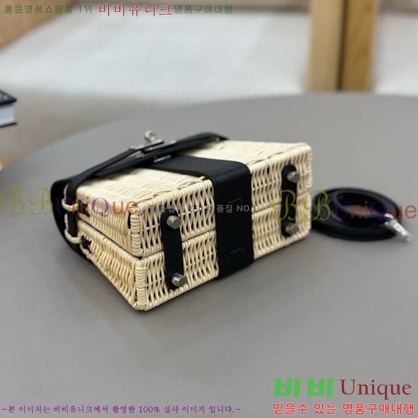 #�����޽� ��ũ�� �̸� 20 H305771-106 (����ǰ)