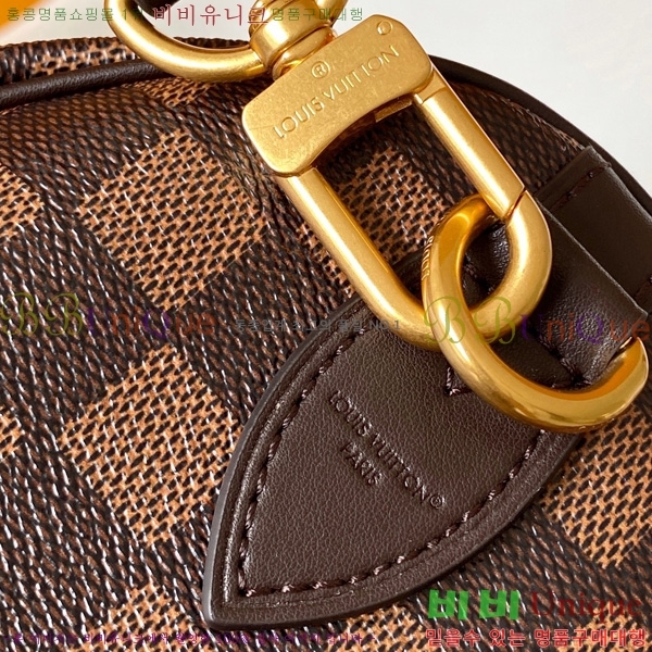 #���̺��� ���ǵ� 25 �ݵѸ��� N40772-100