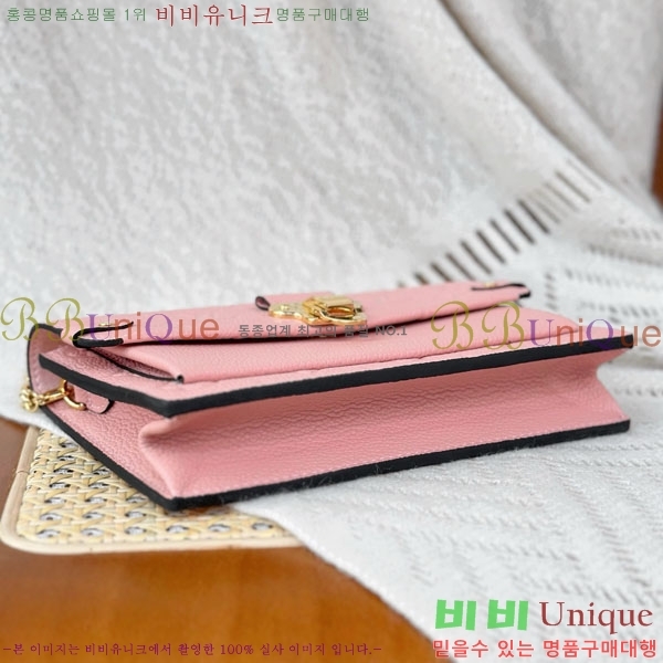 #���̺��� �ٹ� ���� ü�ι� M67841-1001