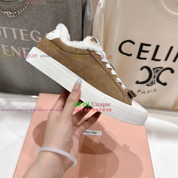 ���� �̿�*�� �þ �� ����Ŀ�� 31MU2510915-2