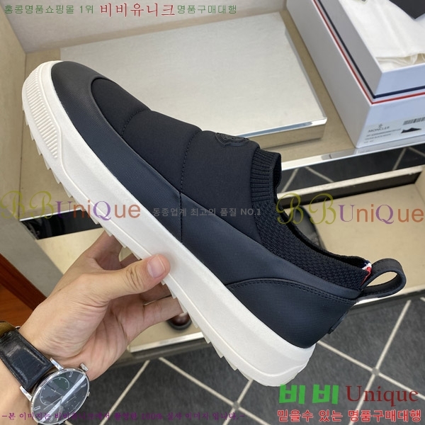 ���� ��**�� ĳ�־� �ȭ MO868291-2