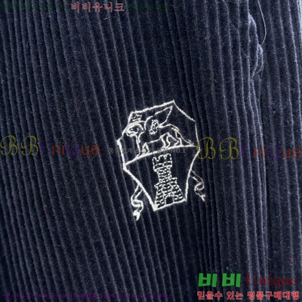 ���� ���ڷ� ��ġ�ڸ� ���� BC443972-3