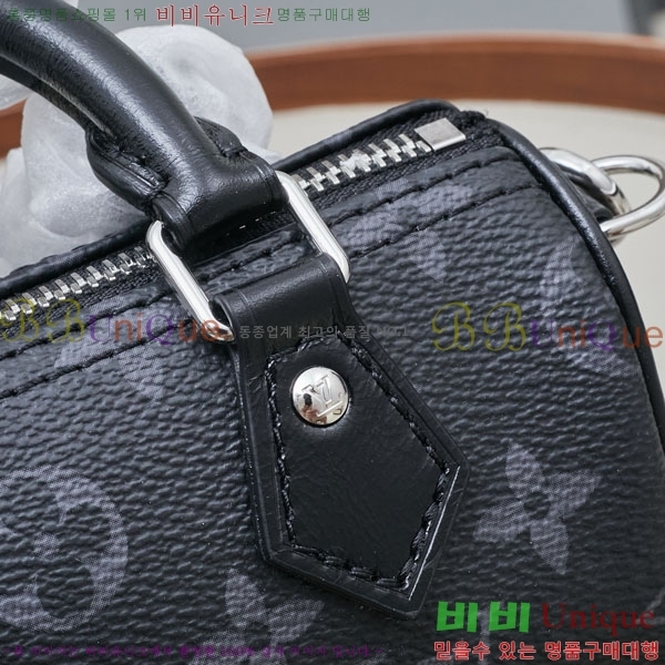 ���̺��� ���ǵ� �ݵѸ��� �̴� M26573-1