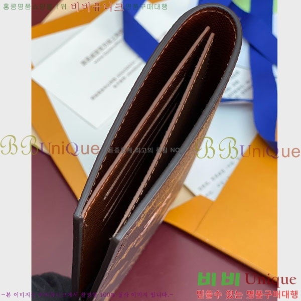 #���̺��� �н���Ʈ Ŀ�� M27023-102