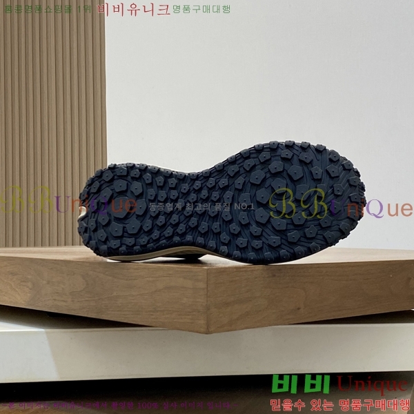 ���� ��**�� ����Ŀ�� MO286909-2