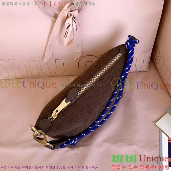 #�̿�̿� �ڵ���� �Ŀ�ġ 5NE841-402