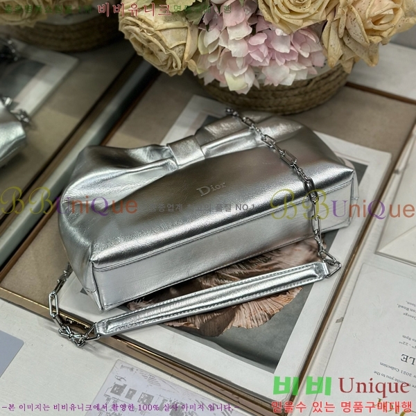 #��� ���� ü�ι� M0714-118