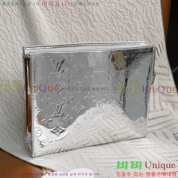 #���̺��� ���׷� �̷�� ���Ϸ�Ʈ�� �Ŀ�ġ�� M15358-2003