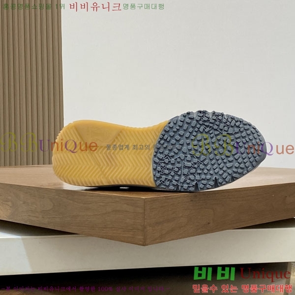 ���ڷ� ��ġ�ڸ� ����Ŀ�� BC577822-4