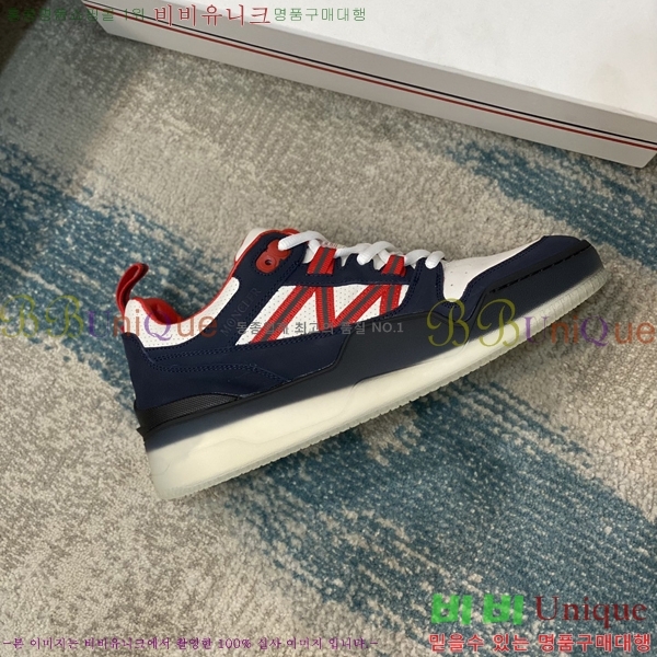 ���� ��**�� ����Ŀ�� M329745-4