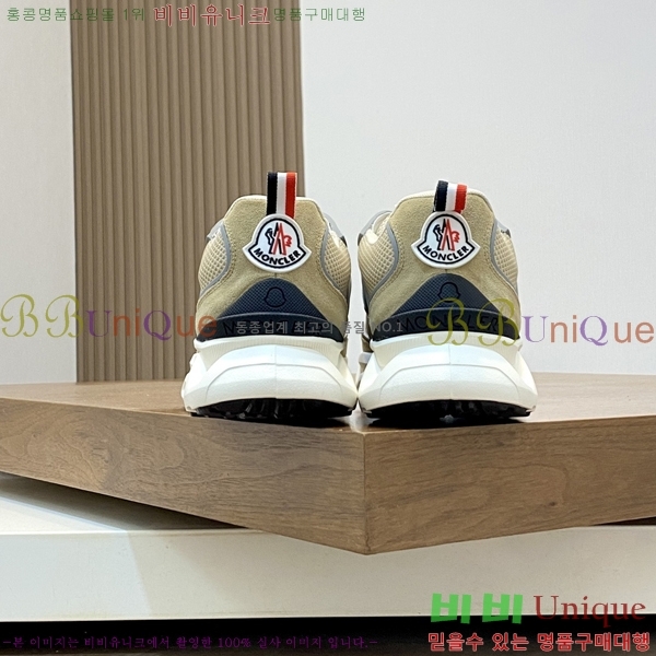 ���� ��**�� ����Ŀ�� M329747-1