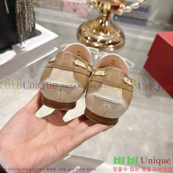 ������� ���� 32RV725802-1