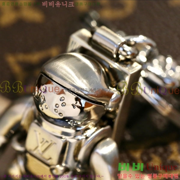 ���̺��� ŰȦ�� LV45608-10