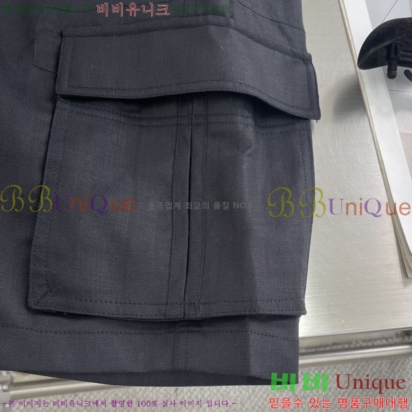 ���� ���ڷ� ��ġ�ڸ� �ݹ��� BC75668-1